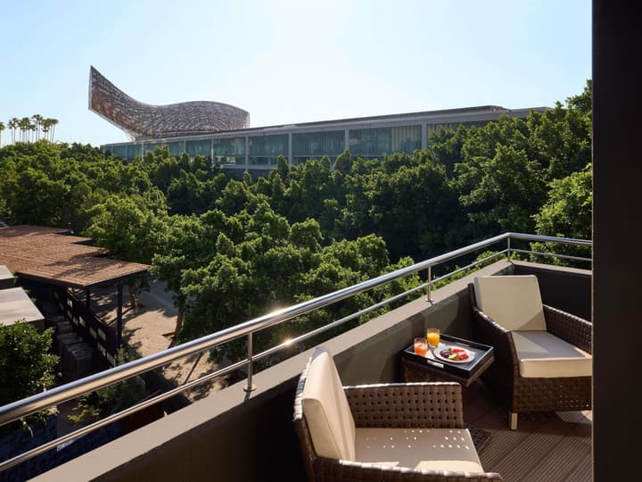 Sofitel Barcelona Skipper