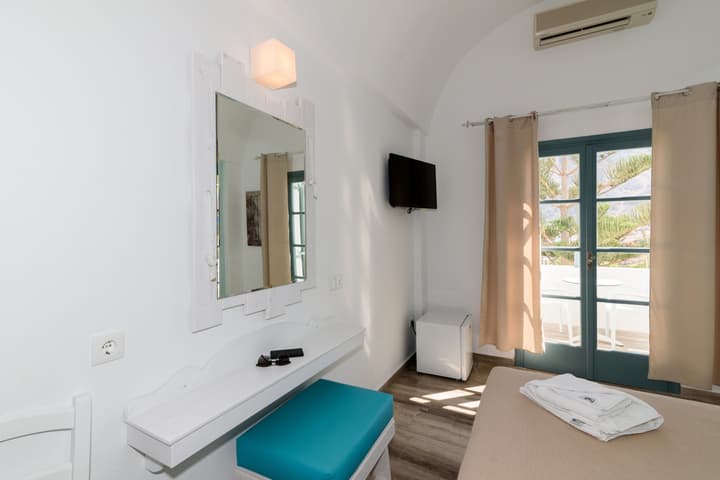 Iris Boutique Hotel