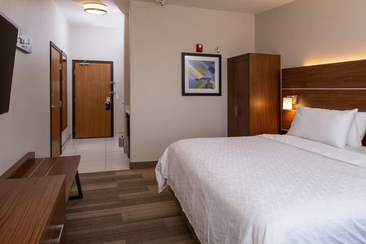 Holiday Inn Express & Suites Gunnison by IHG