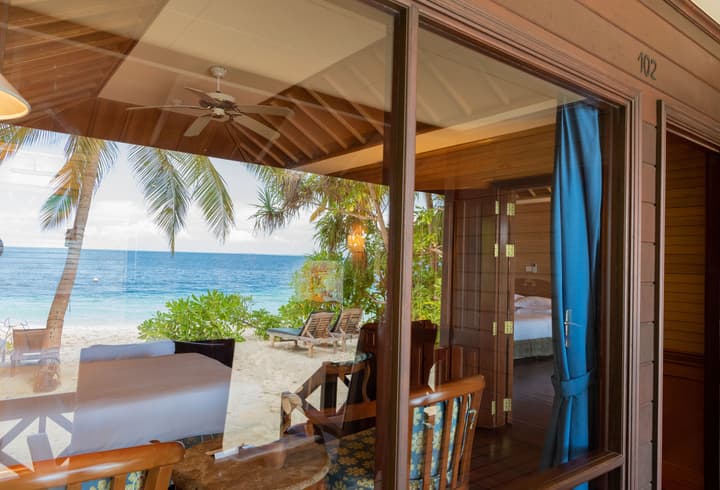 Royal Island Resort & Spa