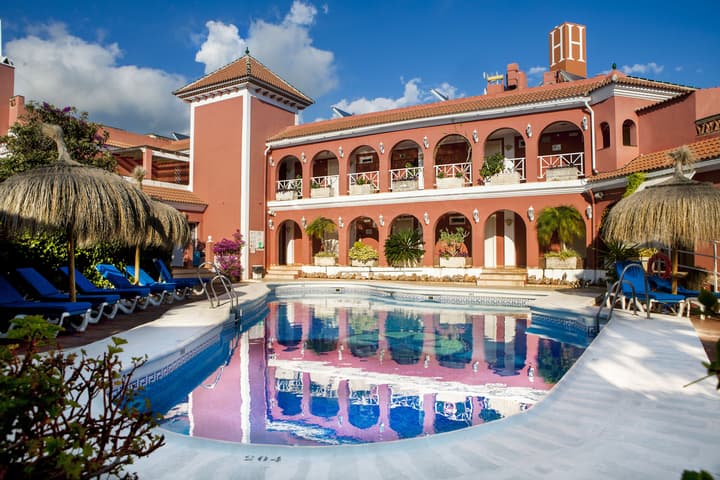 Hotel Los Arcos