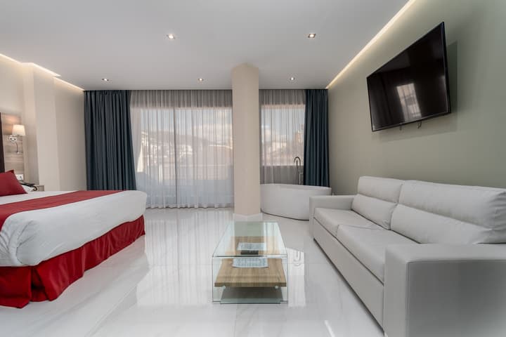 Hotel Los Arcos