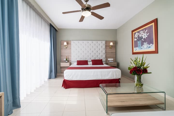 Hotel Los Arcos