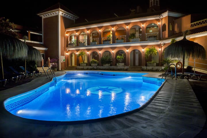 Hotel Los Arcos