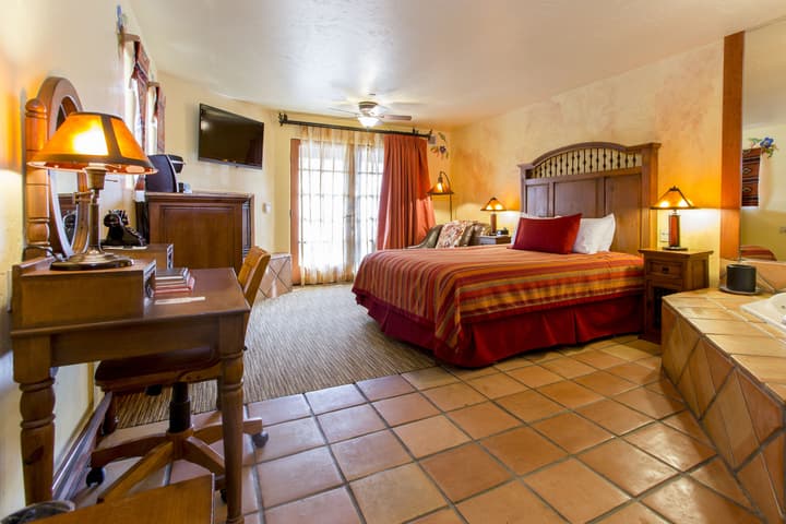 Avila La Fonda Hotel