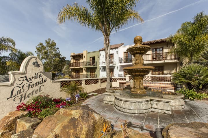 Avila La Fonda Hotel