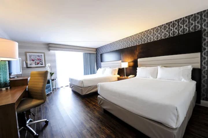 Holiday Inn Niagara Falls - By The Falls by IHG