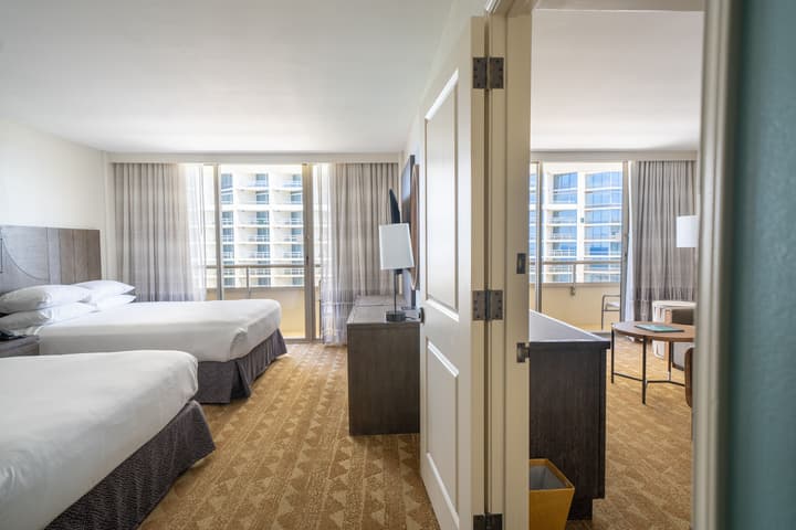 Embassy Suites by Hilton Waikiki Beach Walk