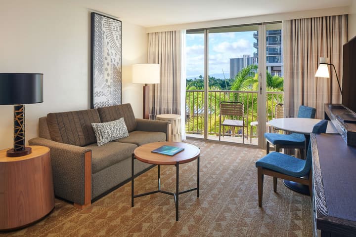 Embassy Suites by Hilton Waikiki Beach Walk