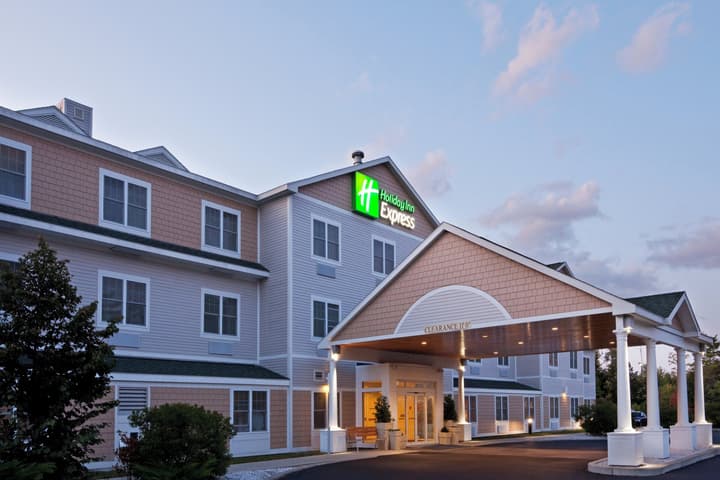 Holiday Inn Express Hotel & Suites Freeport by IHG