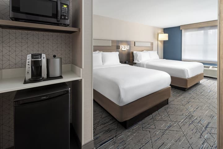 Holiday Inn Express Hotel & Suites Freeport by IHG
