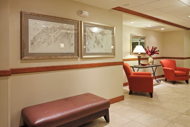 Holiday Inn Express Hotel & Suites Freeport by IHG