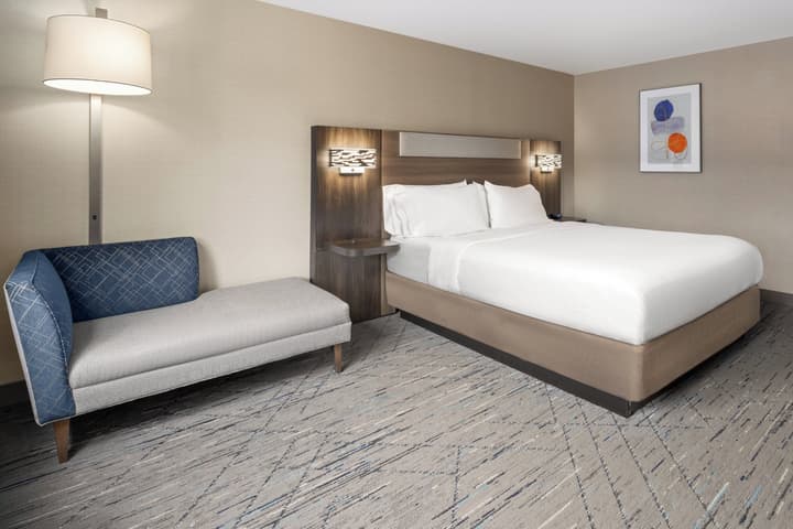 Holiday Inn Express Hotel & Suites Freeport by IHG