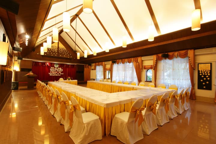 Laluna Hotel & Resort