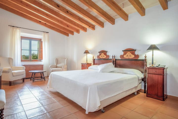 Finca Son Roig by Valentin