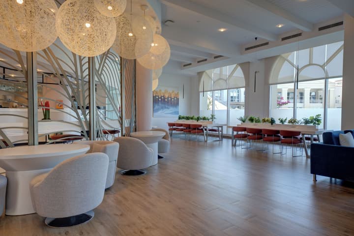 Millennium Lakeview Hotel