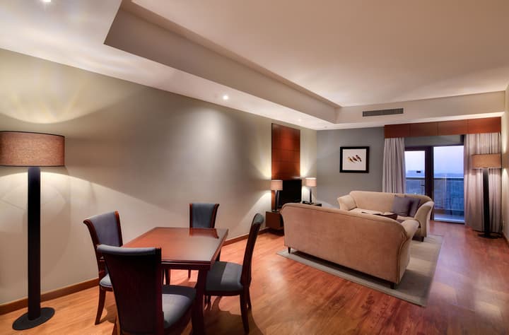 Majestic City Retreat Hotel