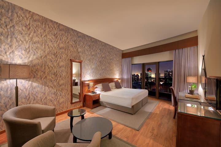 Majestic City Retreat Hotel