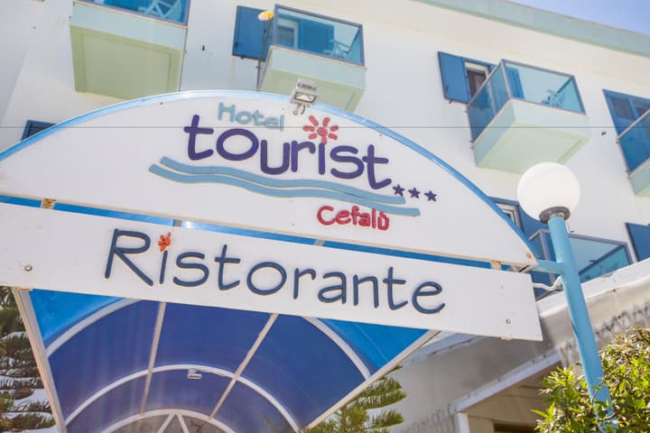 Hotel Tourist