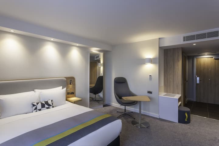 Holiday Inn Express Hotel Dublin Airport by IHG