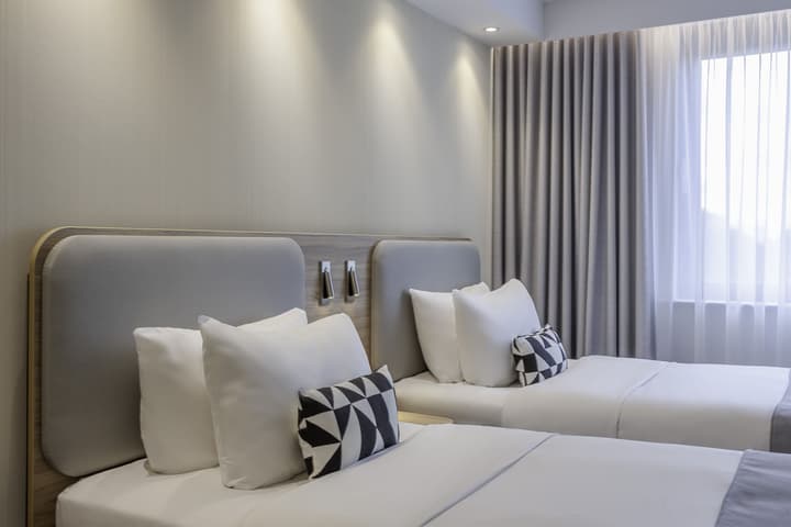 Holiday Inn Express Hotel Dublin Airport by IHG