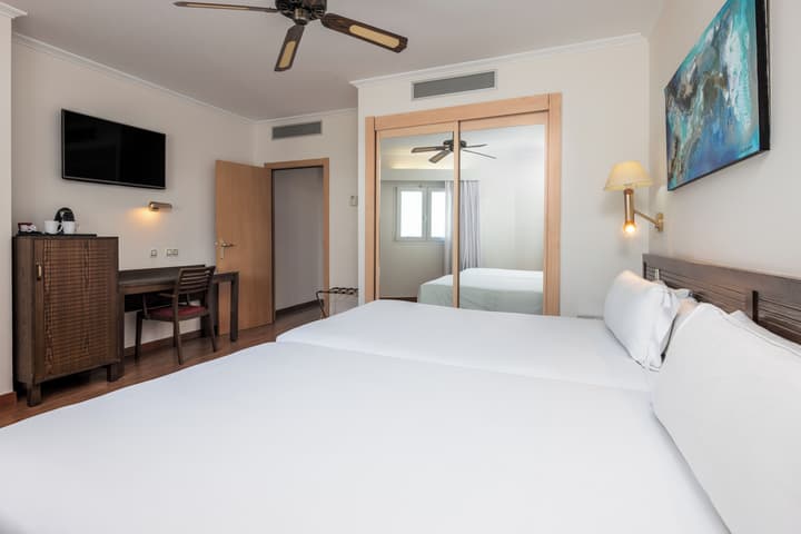 Senator Cadiz Hotel