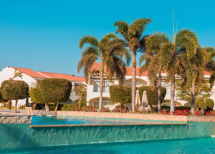 Reef Oasis Blue Bay Resort