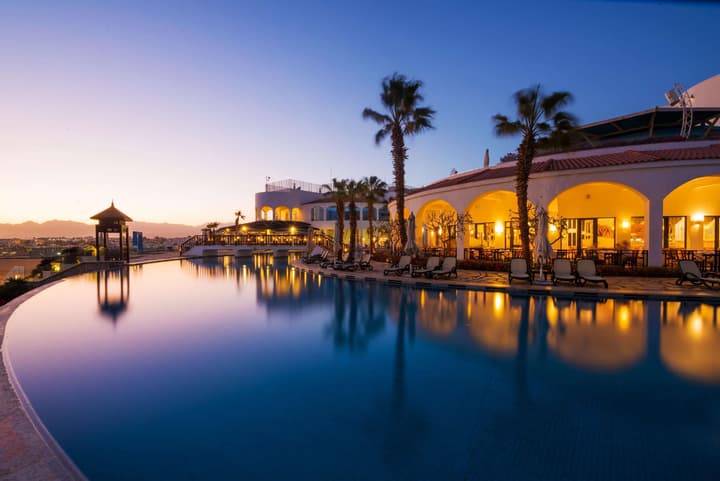 Reef Oasis Blue Bay Resort