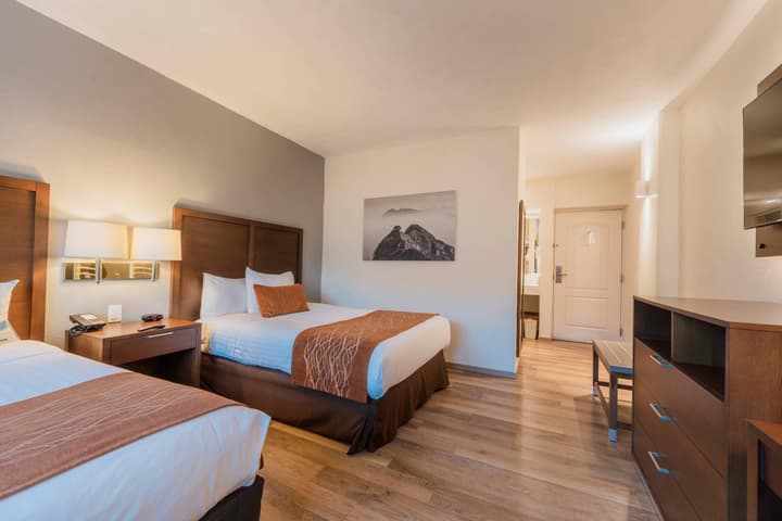 Comfort Inn Monterrey Valle