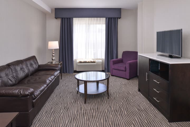 Best Western Plus Hotel At The Convention Center