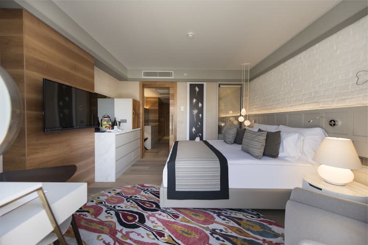 Acanthus Cennet Barut Collection - Ultra All Inclusive