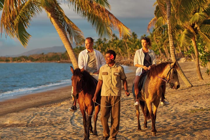 DoubleTree Resort by Hilton Hotel Fiji - Sonaisali Island
