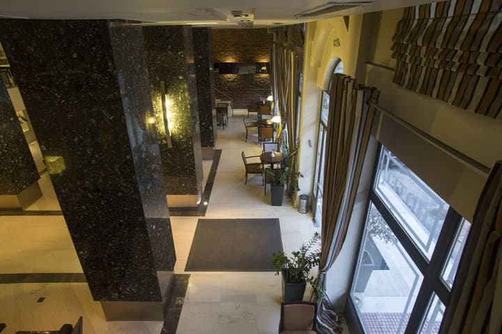 Davitel Tobacco Hotel