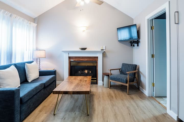 Inn at Haystack Rock
