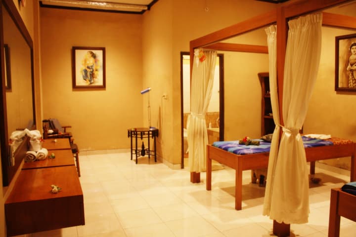 New Adirama Beach Hotel