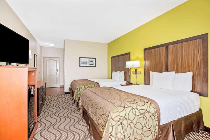 La Quinta Inn & Suites by Wyndham Corpus Christi Airport