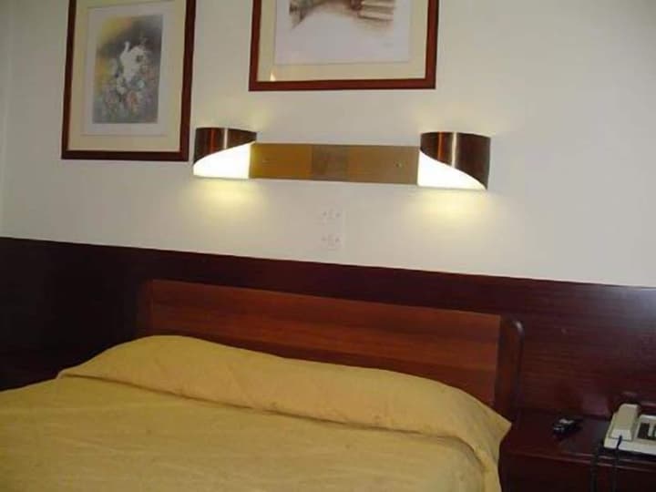 Claridge Hotel