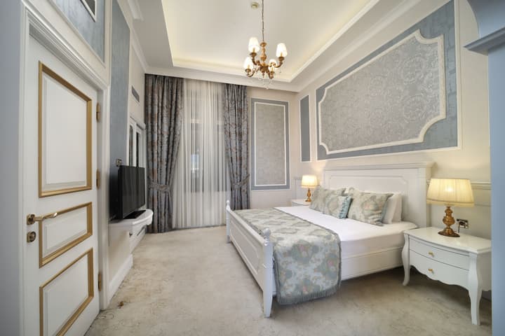 Legacy Ottoman Hotel