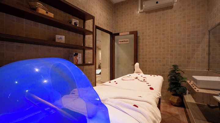 Intouriste Hôtel & Suites