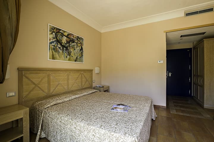 Mahara Hotel & Wellness