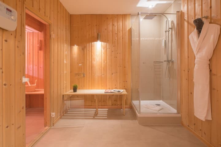 Best Western Plus Grand Hotel Victor Hugo