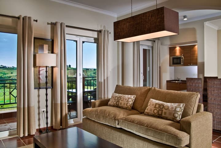 Dolce by Wyndham CampoReal Lisboa
