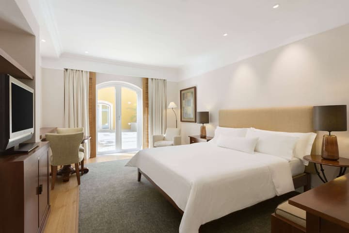 Dolce by Wyndham CampoReal Lisboa