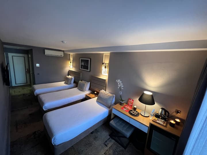 All Seasons Hotel