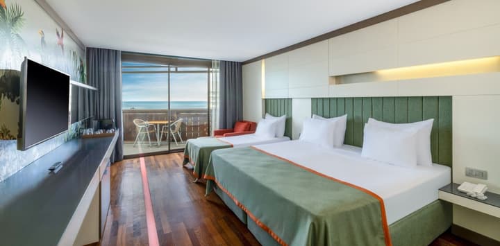 Nirvana Cosmopolitan – Ultra All Inclusive