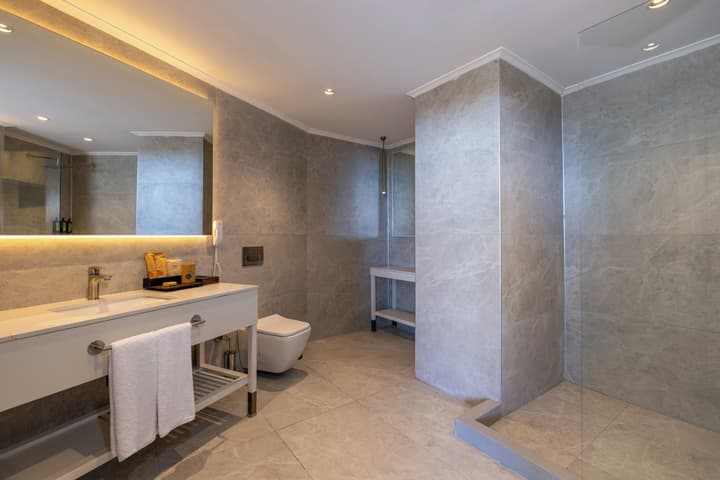Nirvana Cosmopolitan – Ultra All Inclusive
