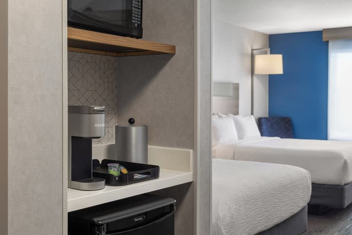 Holiday Inn Express & Suites Huntsville by IHG