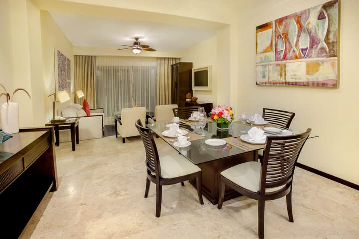 Casa Dorada Los Cabos Resort & Spa