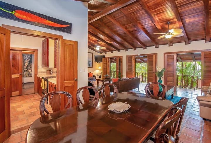 Hotel Villas Lirio