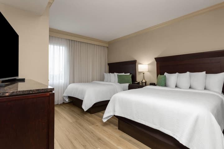 Hawthorn Extended Stay by Wyndham West Palm Beach Airport